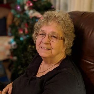 Meet your Posher, Pauline